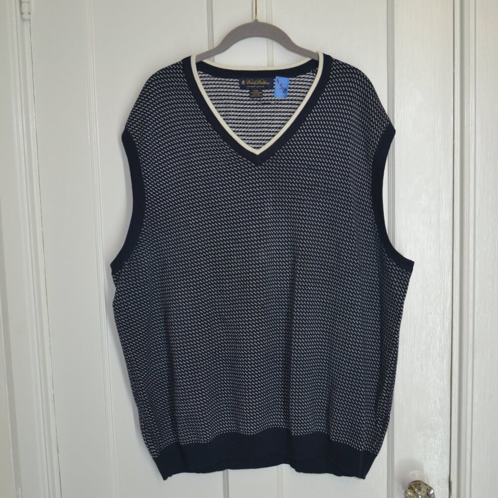 Brooks Brothers, Men's Jaquered V-Neck, Sweater Vest XXL
